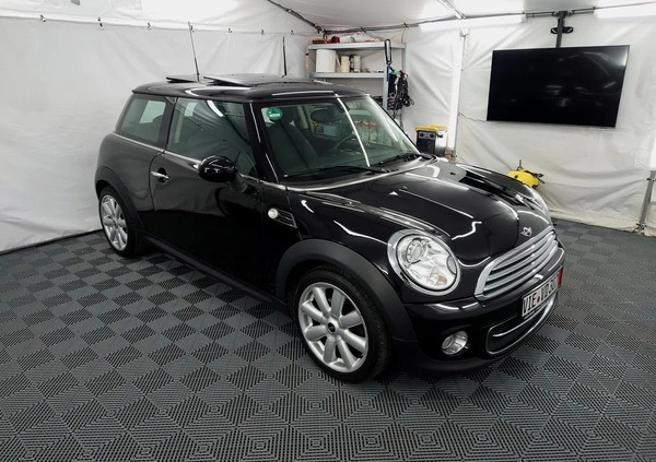 MINI Cooper cena 39900 przebieg: 114000, rok produkcji 2014 z Błażowa małe 781